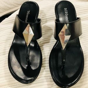 Platform black sandals